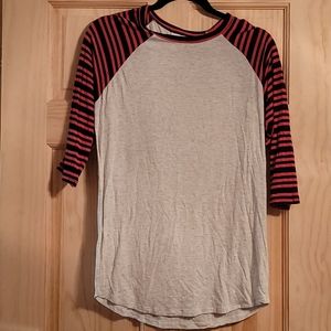 LulaRoe 3/4 length t shirt red black and tan
